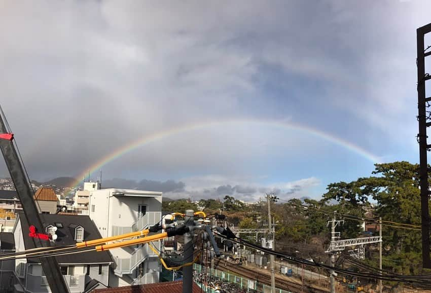 桂さんのインスタグラム写真 - (桂Instagram)「二重の虹  #rainbow #doublerainbow #sky #clouds #mountain #arainshowerinlateautumn #cityscape  #landscape #虹 #二重の虹 #空 #雲 #山 #晩秋の時雨 #街角 #景 #甲山」12月14日 14時54分 - astrology_tarot