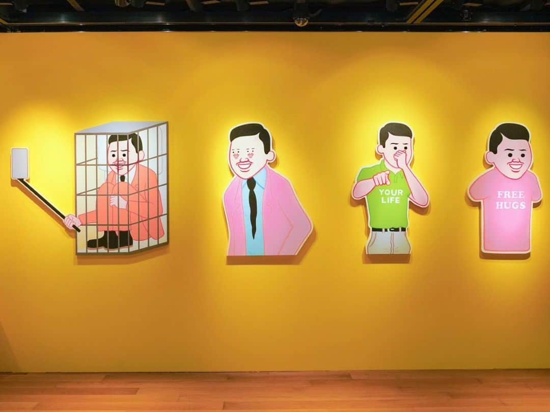 サザビーズさんのインスタグラム写真 - (サザビーズInstagram)「Known for using satire to comment on human nature, Joan Cornellà’s @sirjoancornella works are as much entertaining as they are stimulating. The artist’s biggest solo exhibition in Hong Kong, in collaboration with creative partner AllRightsReserved @arr.allrightsreserved , opens tomorrow at Sotheby’s Hong Kong Gallery. Link in bio for exhibition info and stay tuned for our virtual gallery tour which will be live tomorrow! ⠀ ⠀ #joancornella #allrightsreserved #sothebys #mylifeispointless #hongkong」12月14日 15時01分 - sothebys