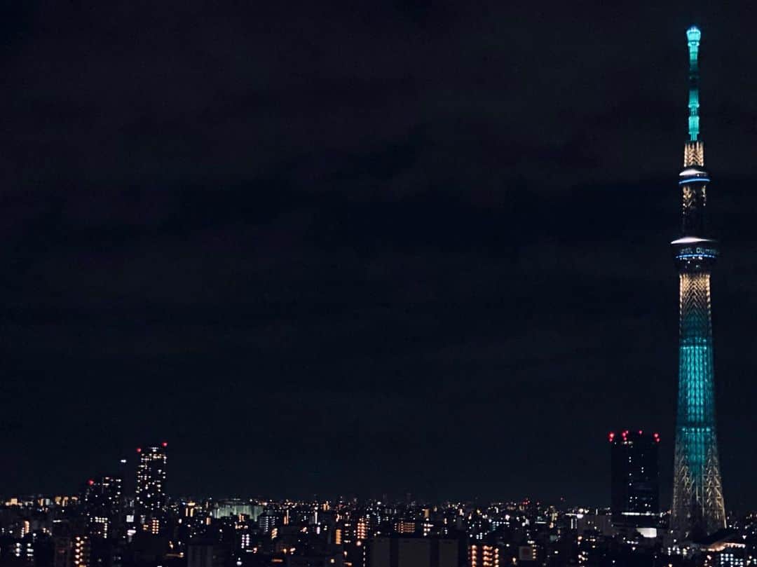 DJ ATSUのインスタグラム：「夜も朝も素敵な景色でした♪﻿ ﻿ #浅草ビューホテル #東京スカイツリー」