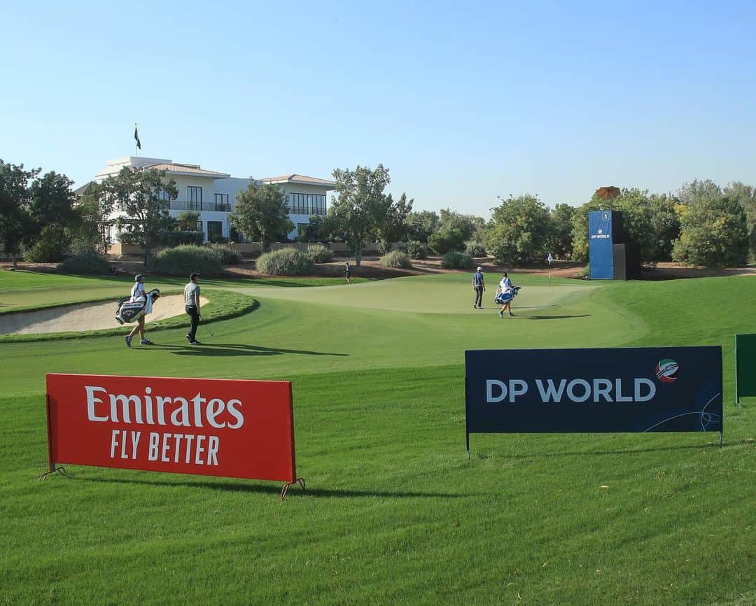 エミレーツ航空さんのインスタグラム写真 - (エミレーツ航空Instagram)「Congratulations to @Westwood_Lee & @MattFitz94 on flying high to win the @EuropeanTour Race to Dubai and @DPWTC respectively, after a fantastic week of golf. Emirates is proud to support golf around the world.   #FlyEmiratesFlyBetter #EmiratesAirline #DPWTC」12月14日 15時16分 - emirates