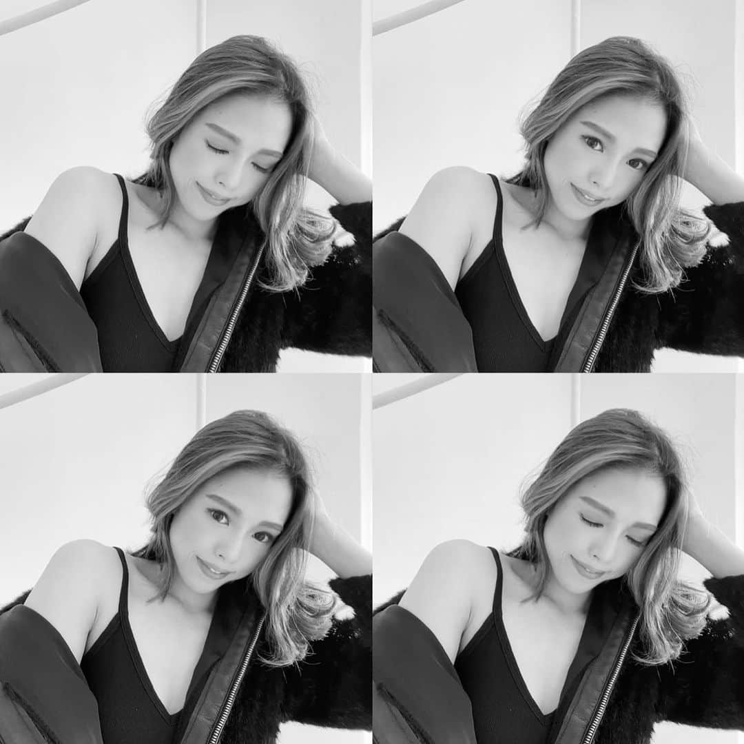 川戸沙羅のインスタグラム：「🖤🤍🖤🤍  #fitnesslife #fitnessmotivation  #workout #workoutmotivation」