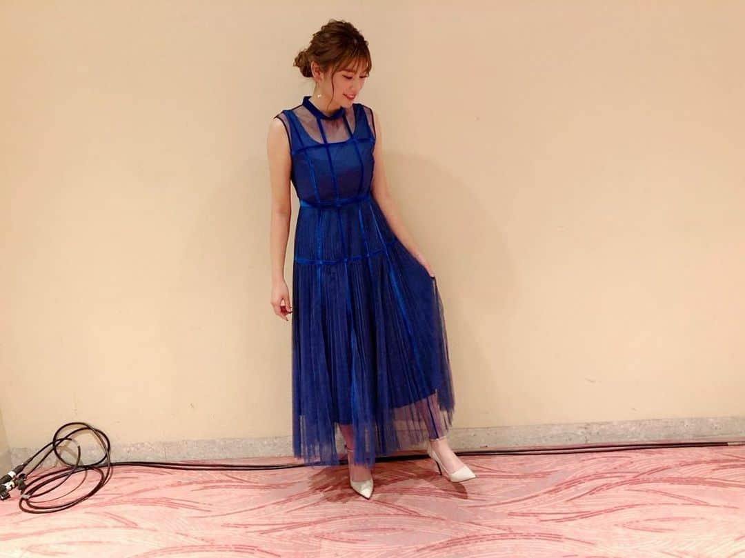 久松郁実さんのインスタグラム写真 - (久松郁実Instagram)「﻿ ﻿ 両国大会　衣装はこちら👗✨﻿ ベロアのラインが上品で素敵でした💙﻿ ﻿ #k1#k1wgp」12月14日 15時34分 - ikumi_hisamatsu