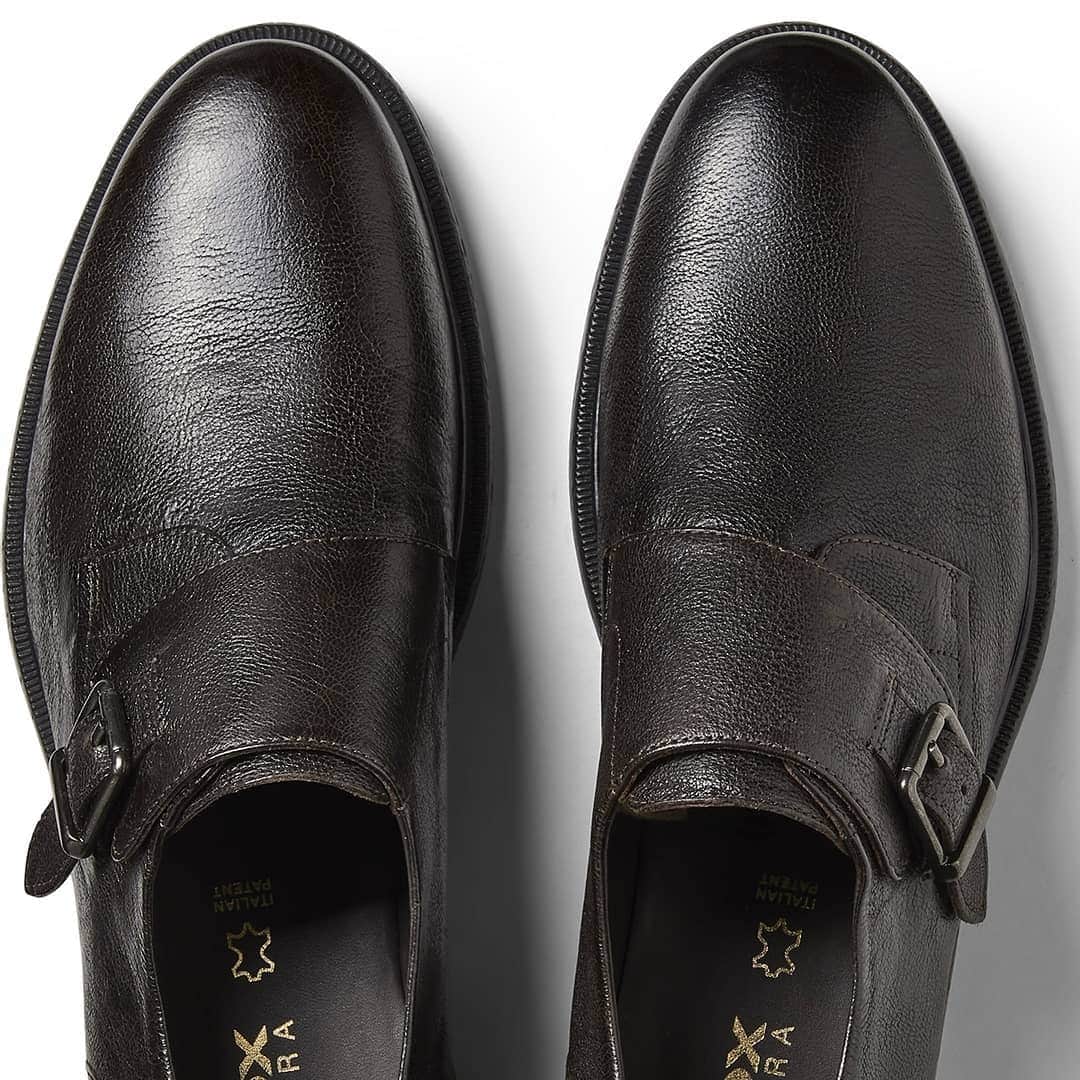 ジェオックスのインスタグラム：「Look amazing, stay comfy: discover our Geox Terence to style up your festive days!」