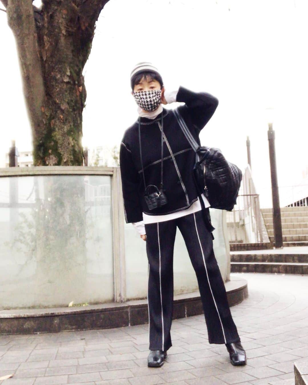 小川知子さんのインスタグラム写真 - (小川知子Instagram)「#凄く寒い😨 #マスク用優れ物グッズ #牡蠣のソテー #牡蠣のジョン #小川知子」12月14日 16時20分 - tomoko_ogawa_
