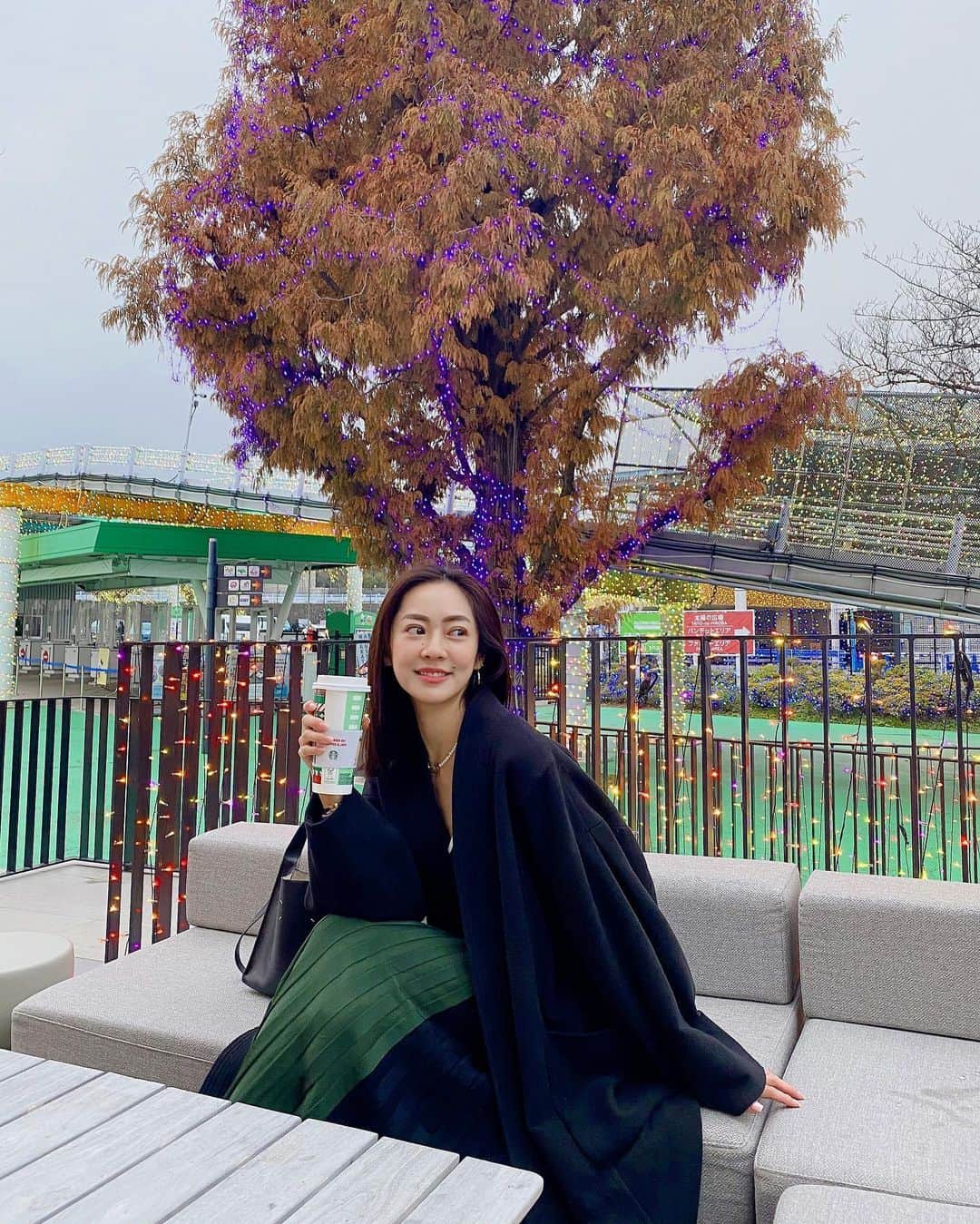 松岡李那さんのインスタグラム写真 - (松岡李那Instagram)「もうしゅぐメリクリ💖💖💖 12月も一瞬だな🥺 顔色悪く見えるけど体調は悪くありましぇんよ☺️💜 みんな寒いからぬくぬくしてね⛄️☕️」12月14日 16時35分 - linahxoxo