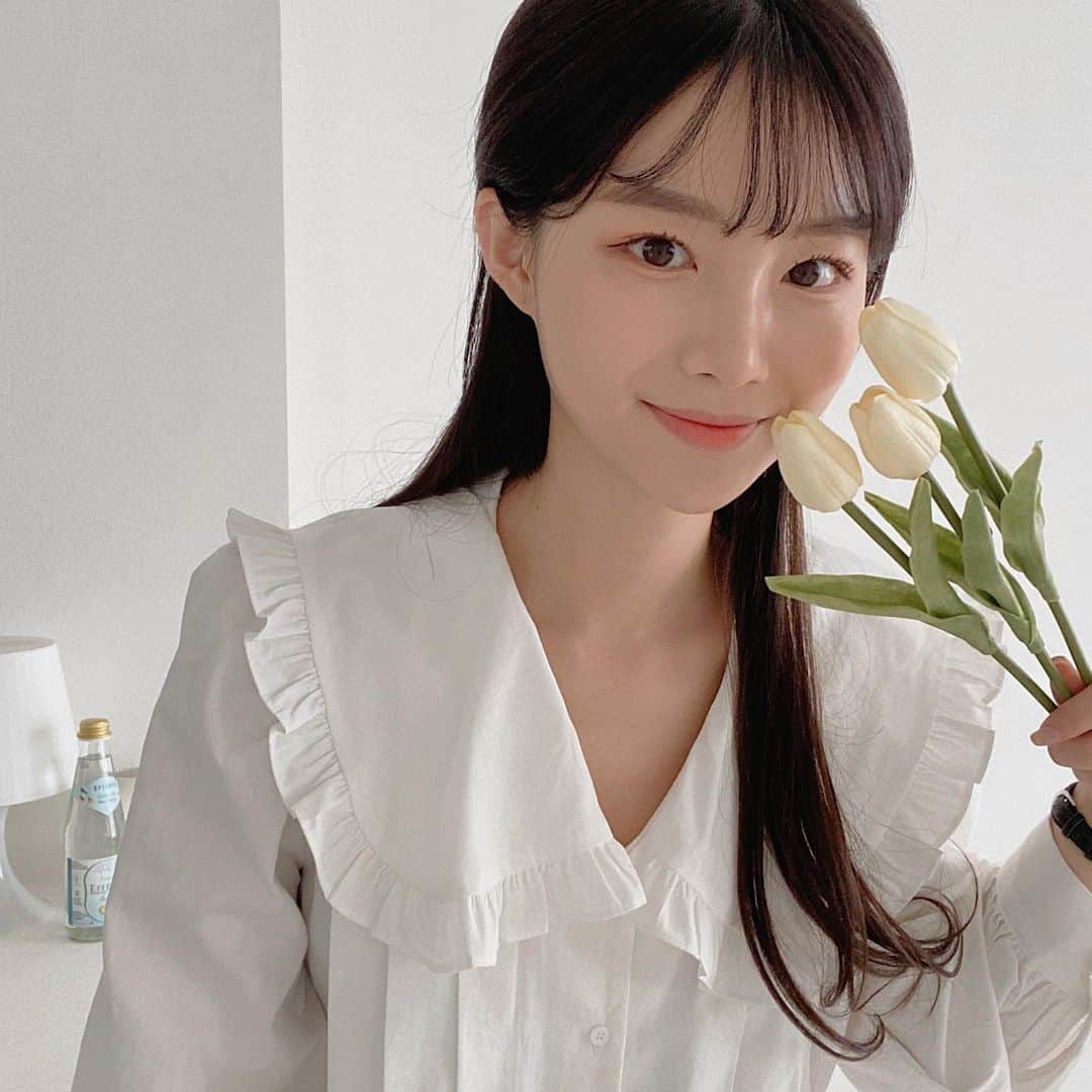 ユン・ダヨンのインスタグラム：「반묶음도 살짝 도오전 ,,👩🏻」