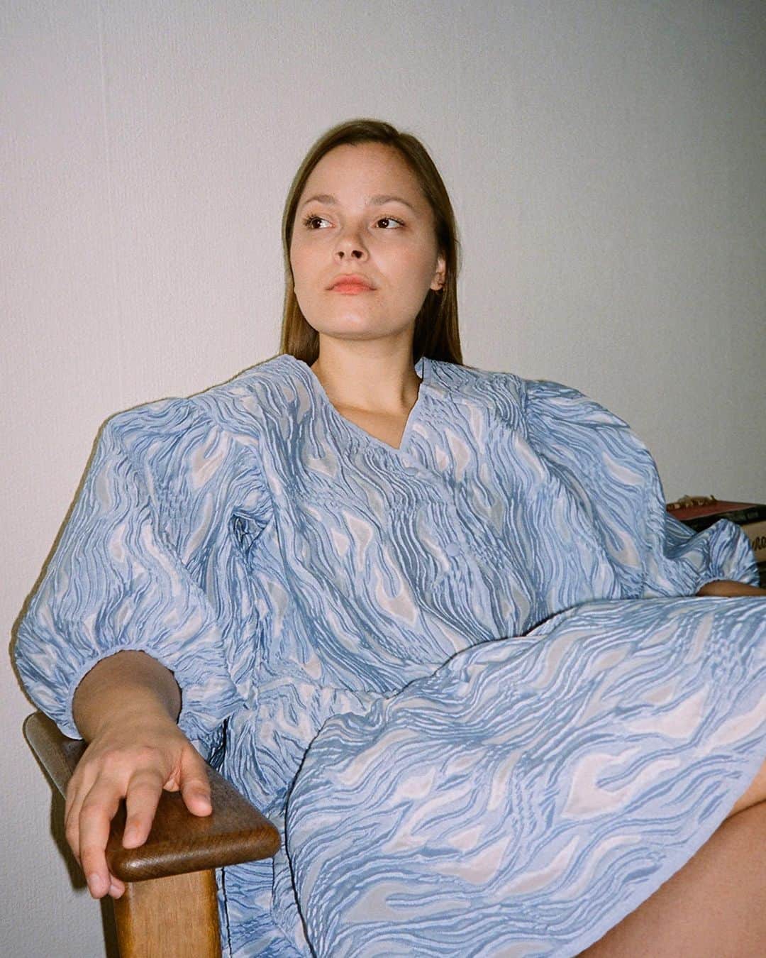 マッツノーガードのインスタグラム：「No party like a stay at home party💙」