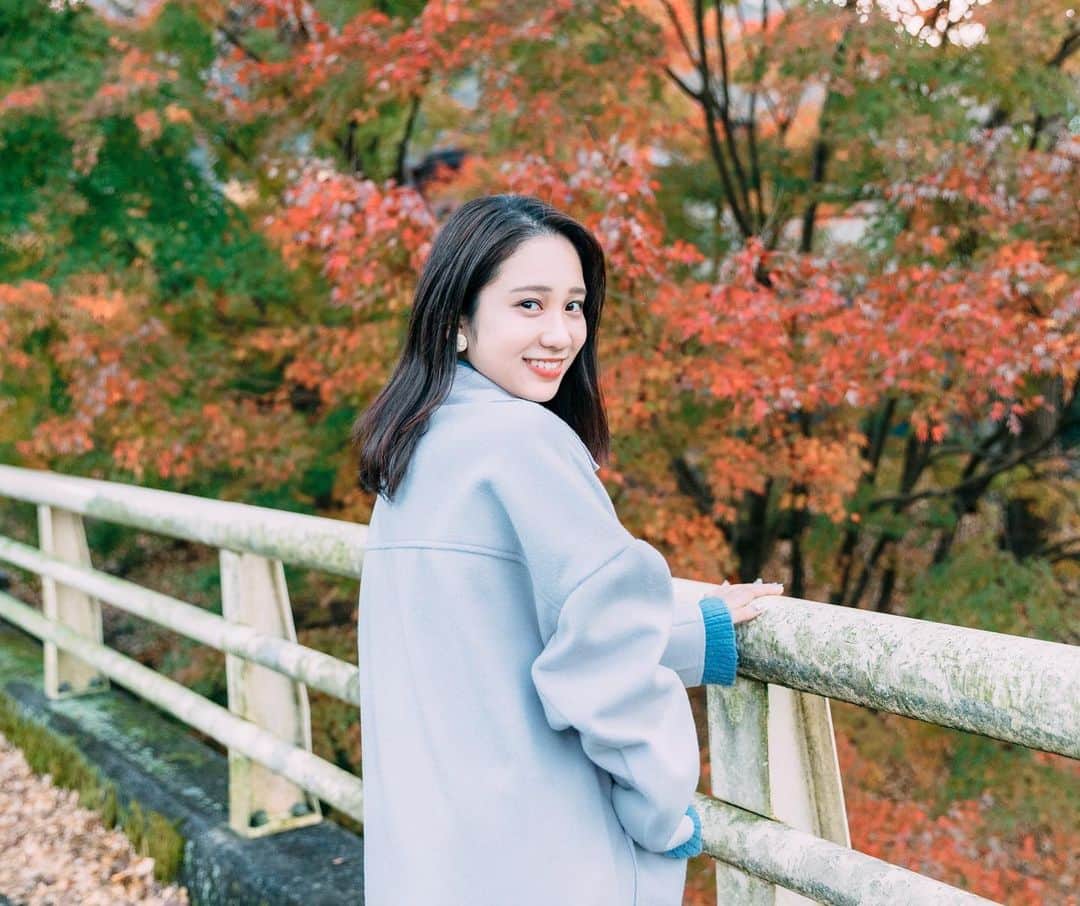 生形由佳さんのインスタグラム写真 - (生形由佳Instagram)「まだこれからのところもあった🍁  最近、本当に寒いですね❄️ 寒がりなので冬は少し苦手です🥶  やっぱり秋が一番好きかな〜  でも、冬の温泉は良き♨️笑  #紅葉」12月14日 17時14分 - yuka.ub