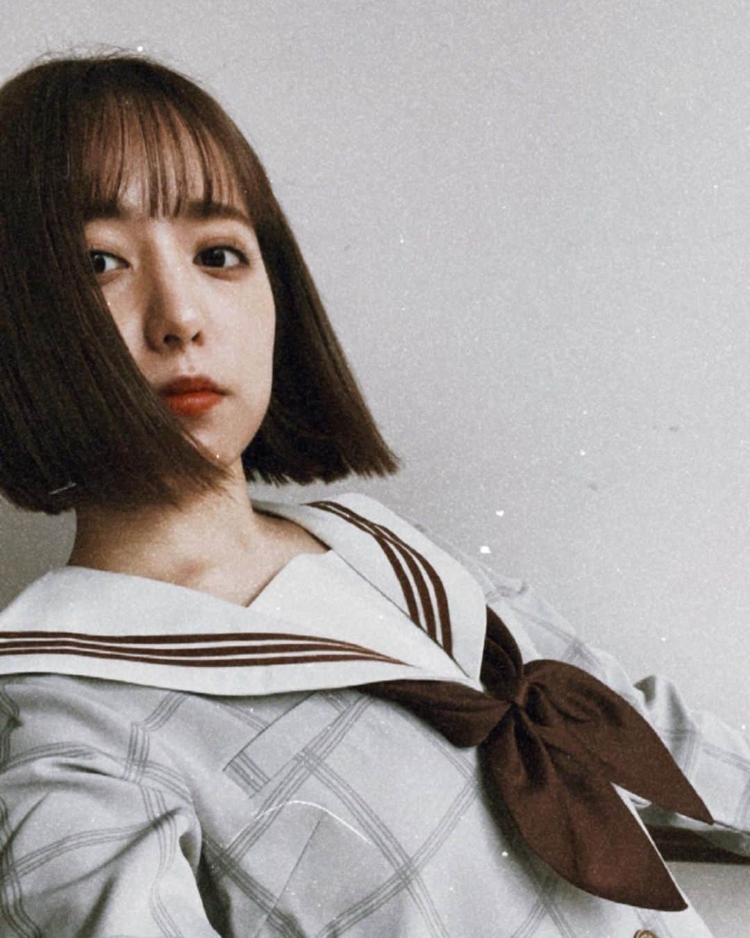 前田美里さんのインスタグラム写真 - (前田美里Instagram)「アンニュイ。 . . #月曜日 #制服 #セーラー服 #コスプレ #アンニュイ#撮影会  #切りっぱなしボブ #photo #ファインダー越しの私の世界 #被写体 #写真好きな人と繋がりたい #film #film_jp  #写真 #ヲタク #櫻坂46 #欅坂46 #日向坂46 #フォロー #フォロワー募集中  #idol #fashion #japanesegirl #follow #followme #좋아요 #팔로우미 #팔로미 #오오티디」12月14日 23時13分 - maeda_misato