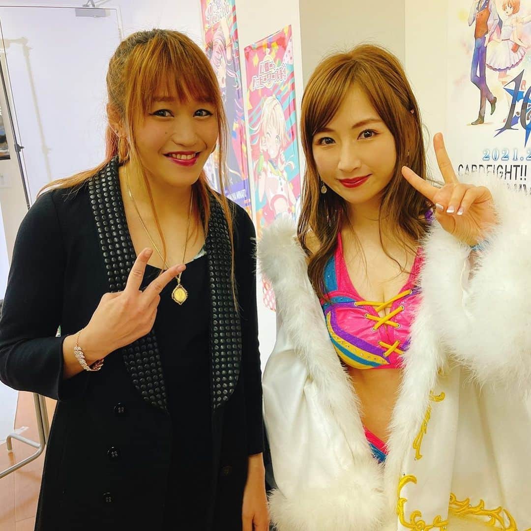 のインスタグラム：「この間の会見の時に ロッシーさんのアイフォン12 で撮ってもらった写真🤩  お久しぶりにゆずぽんちゃんさんに会えて嬉しかったです✨  かわいくて綺麗っ😊  #stardom」