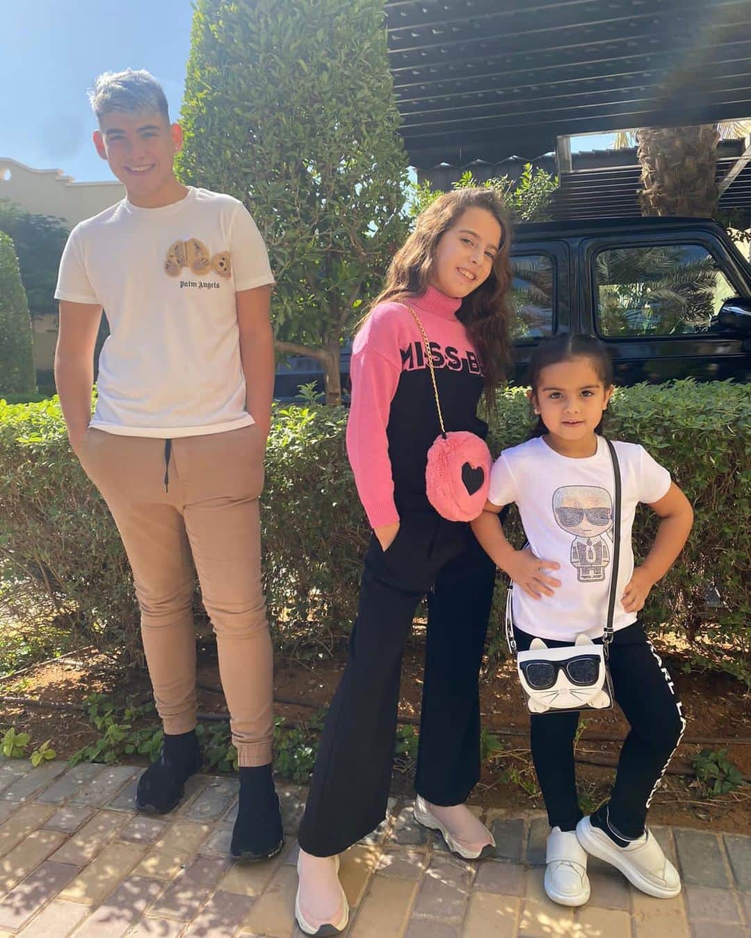 エベル・バネガのインスタグラム：「❤️😍 mis amores 😍❤️」