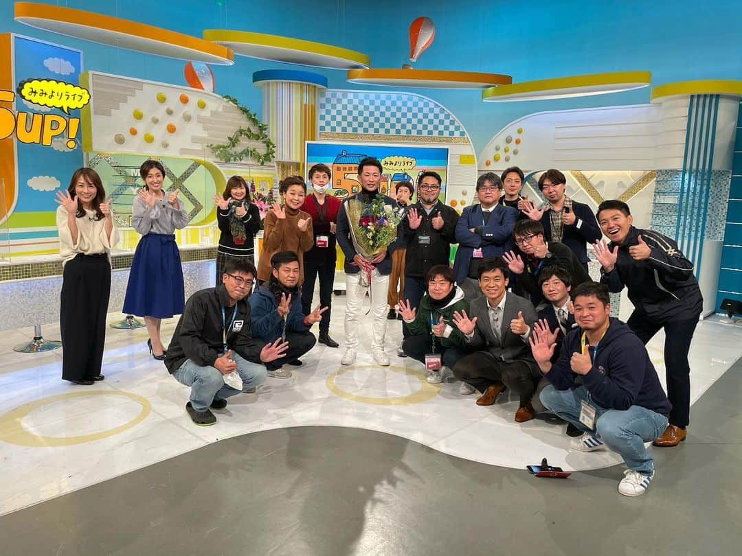 梵英心さんのインスタグラム写真 - (梵英心Instagram)「It was the last broadcast today.  I was happy to be able to appear on a wonderful program.  Thanks to all the staff.  I look forward to more fun programs in the future.  #広島ホームテレビ #5UP」12月14日 19時30分 - eishin_soyogi