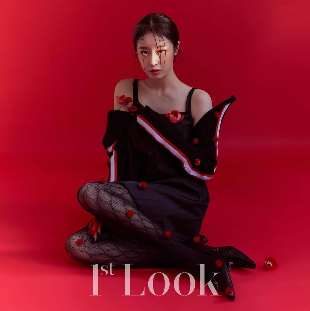 ジヨン のインスタグラム：「1st Look❤️」