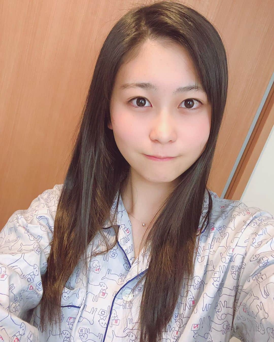 藤田愛理さんのインスタグラム写真 - (藤田愛理Instagram)「・ まだ寝ないけどおやすみ〜 今週も頑張ろうね‪」12月14日 19時59分 - airi_crownpop