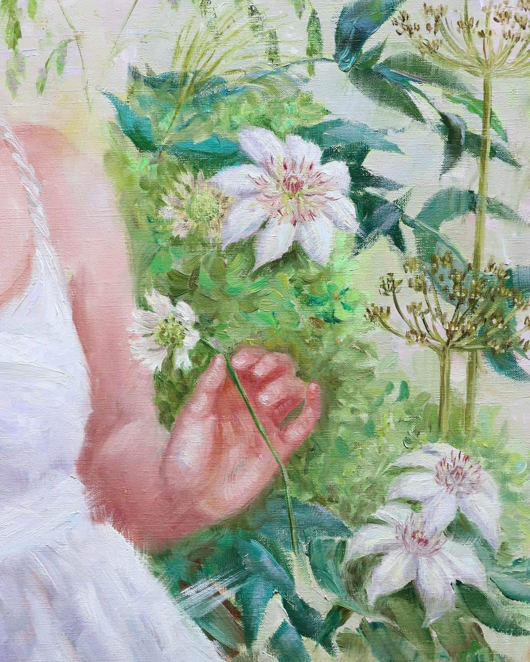 古賀陽子さんのインスタグラム写真 - (古賀陽子Instagram)「“Surrounded by Grass Flowers -Clematises and Scabiosas”  2020, oil on canvas, 910x727mm "グリーンに囲まれて ークレマチスとスカビオサー”  F30号 ・ ———————————————————————  #アート #アーティスト #アートワーク  #アートコレクター #画家 #美術館 #作品 #絵画展 #アートのある暮らし #絵のある暮らし #アート好きな人と繋がりたい #ギャラリー #油絵 #人物画 #美人画 #神戸 #color #beautiful #nymph #exhibit #artistsoninstagram #oiloncanvas #art #artwork #gallery #artist #painting #exhibition #古賀陽子 #yokokog」12月14日 20時06分 - y.koga7