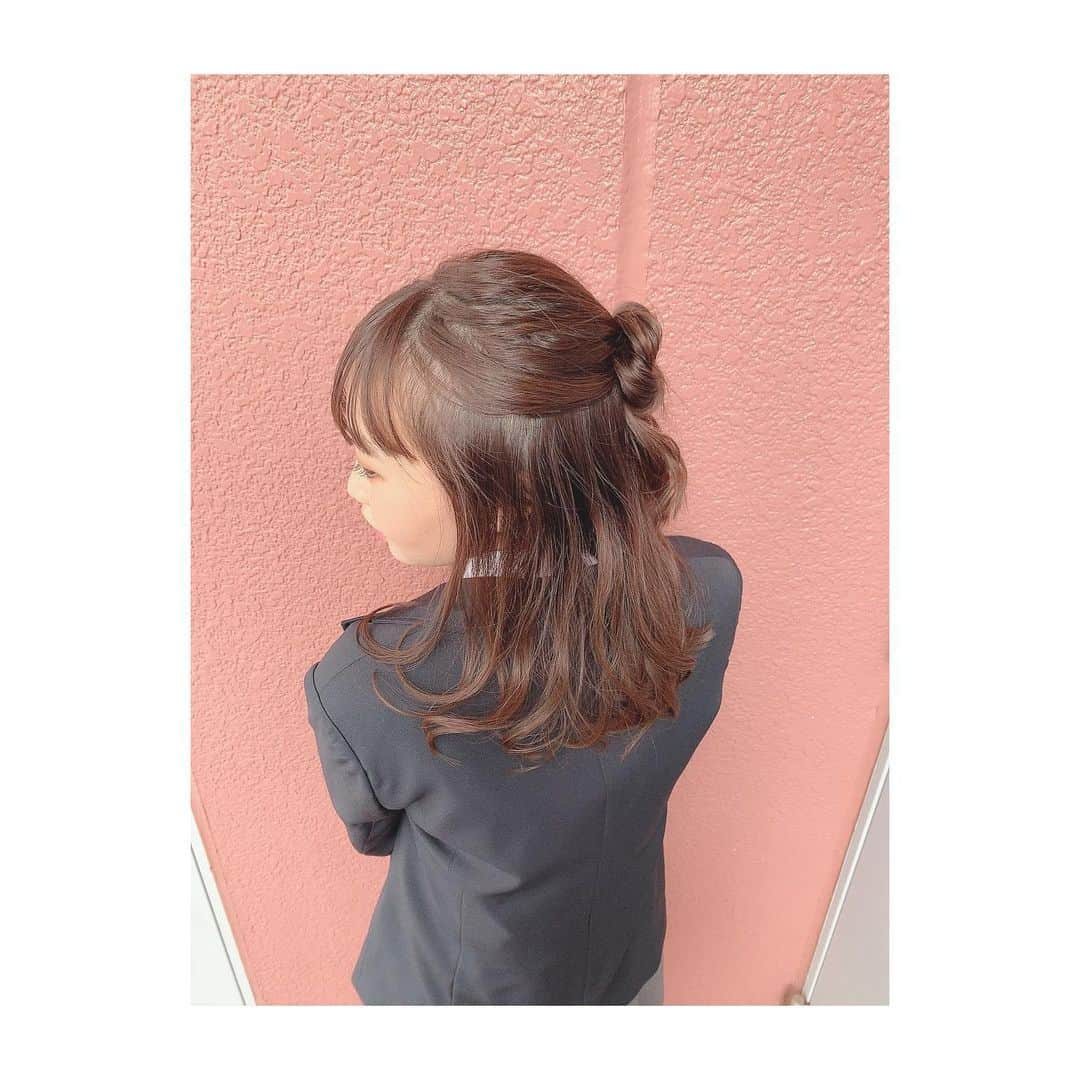 渡邊美華さんのインスタグラム写真 - (渡邊美華Instagram)「この日のヘアアレンジ可愛かった🌸 . #渡邊美華 #ヘアアレンジ #ハーフアップ  #ハーフアップアレンジ  #ハーフアップお団子」12月14日 20時07分 - mika_watanabe1215