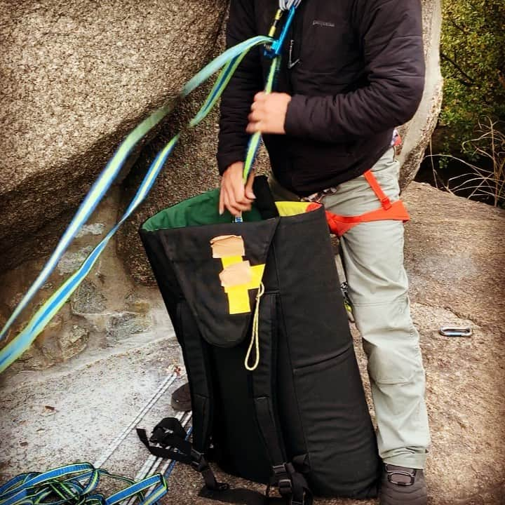 大杉徹のインスタグラム：「お気に入りのネックレスじゃ。 #hangover  #slacklife #slackline #highline #highlife #slacklife #slacklineresearch #slacklining #highlining #climbing #rocksclimbinggym #スラックライン #ハイライン #大杉徹 #スラックラインリサーチ」