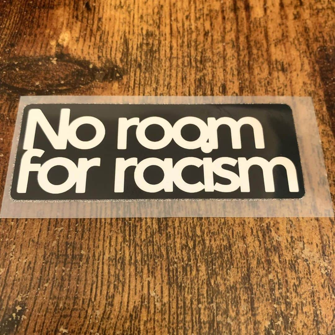 松田岳二さんのインスタグラム写真 - (松田岳二Instagram)「No room for racism  #noroomforracism  #premierleague」12月14日 20時33分 - cbsmgrfc