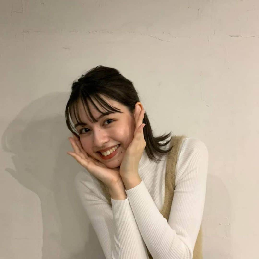 マイヤーズ江玲奈さんのインスタグラム写真 - (マイヤーズ江玲奈Instagram)「💛💛  #マイヤーズ江玲奈#ヤーズ」12月14日 20時39分 - kayanoelena