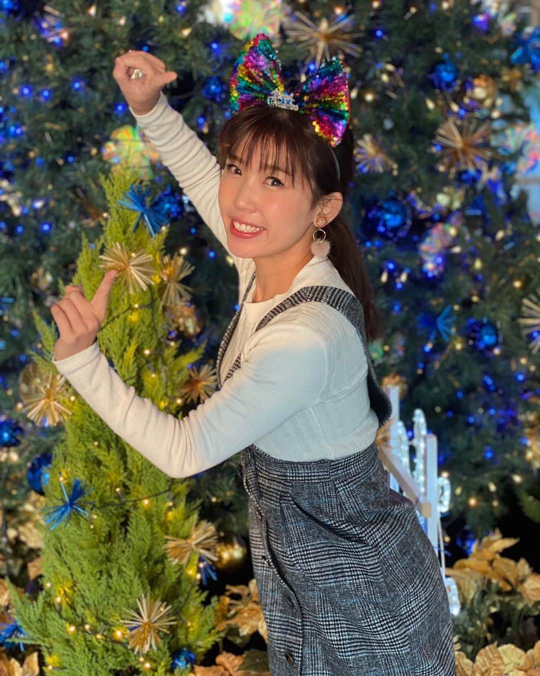 中村愛さんのインスタグラム写真 - (中村愛Instagram)「🍗♡ ・ ・ ・ えーっと… とっても陽気です😂  #陽キャ #中村愛  なんかそんな風にせざるを得ないカチューシャだったのでw  #クリスマス 待ち遠しい人みたいになってる🎄」12月14日 21時03分 - nakamuramura_ai