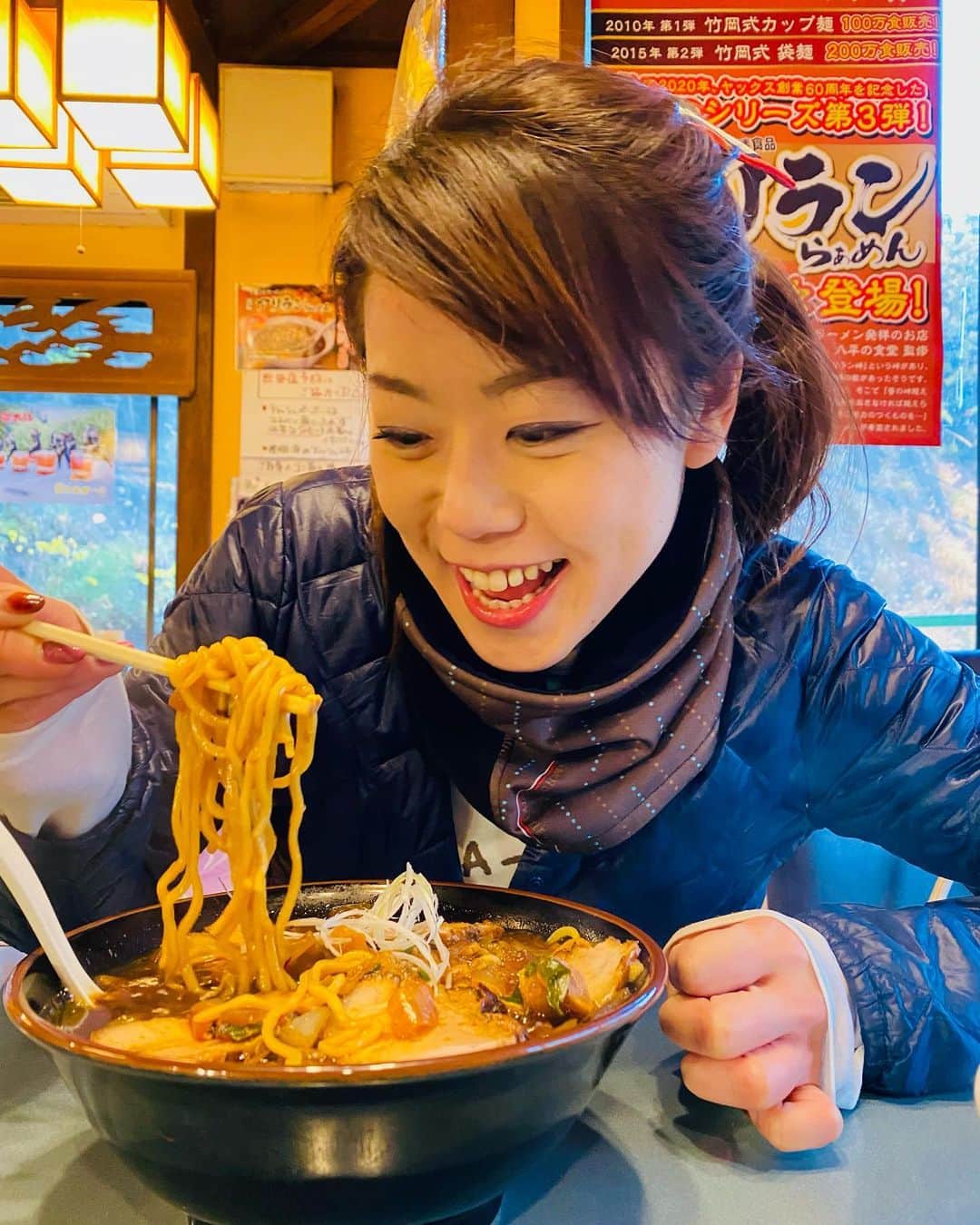 のインスタグラム：「たまに無性に食べたくなるアリランラーメン🍜💓 今回初めて #八平の食堂(本店)に行ったけど、いつもの #らーめん八平 の方が好きかなー😚💕」