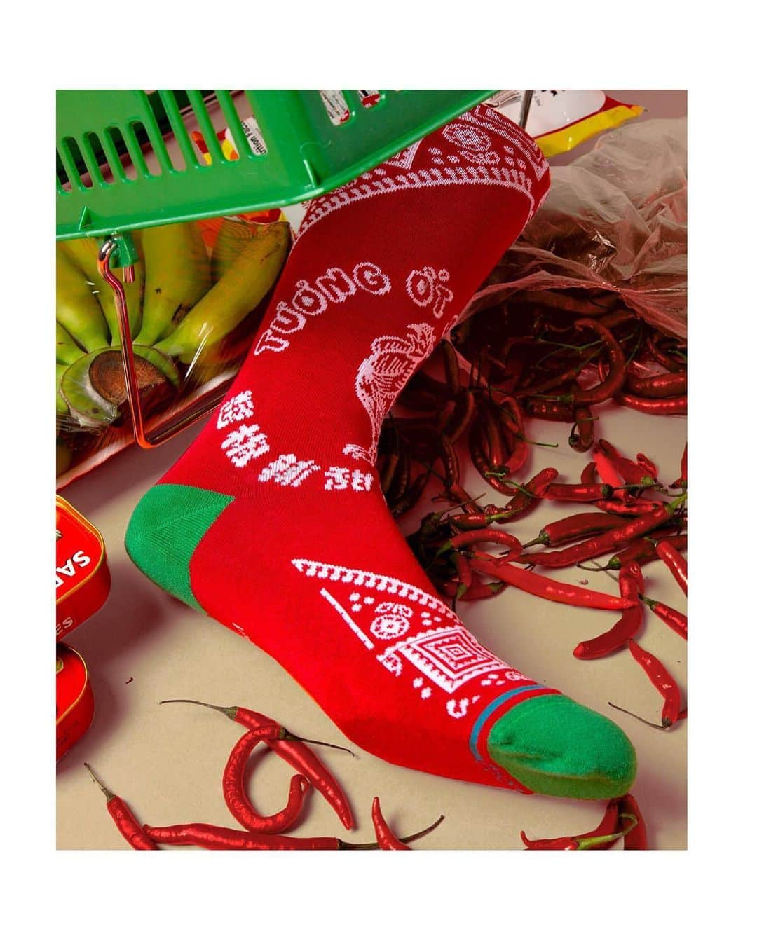Stance Japanさんのインスタグラム写真 - (Stance JapanInstagram)「🌶 Coming in HOT 🔥 Shop our “Sriracha” style available now on Stance~jp.com #スリラチャ #ありきたりはつまらない  #STANCEギフト」12月15日 6時53分 - stance_japan