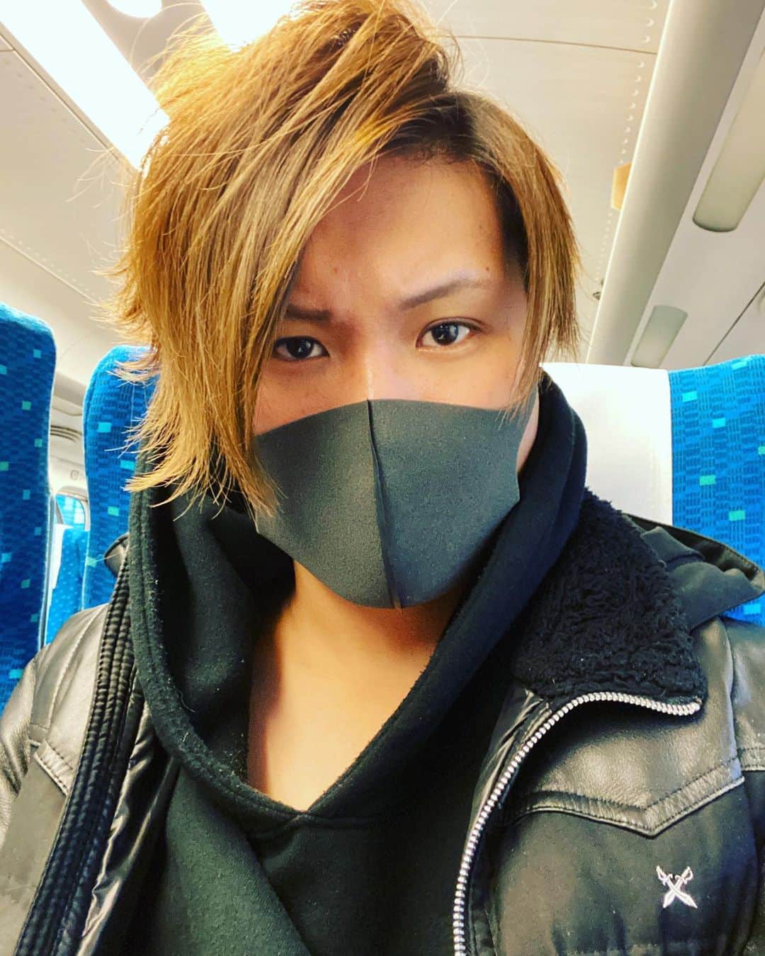 樋渡大輝のインスタグラム：「1日1ナルシスト〜今日の俺〜  本日のナルシスト度60  #1日1ナルシスト #ナルシスト #放課後ハートビート #お笑い #芸人」