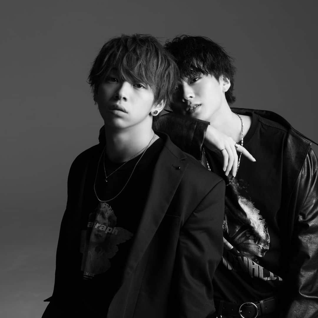 Zero PLANET（ゼロプラネット）さんのインスタグラム写真 - (Zero PLANET（ゼロプラネット）Instagram)「. . Zero PLANET 新写真⭐️大公開 . . モノクロカッコいい〜♡という声をたくさん頂いてます！ コメント、ストーリーたくさんお待ちしております！✨☺️ . . 12/28の1部網代卒業ライブ、2部FC限定森重プロデュースライブ、お待ちしております！✊ . 詳細はストーリー、公式HPへ👍 . . 📷 @satoshihata87  . . #ゼロプラネット#zeroplanet #ゼロプラ #新体制 #ダンスボーカルユニット #髙橋祐理 #加藤勇也 #小宮璃央 #網代聖人 #豊田賢太 #中原弘貴 #永島龍之介 #森重秀太」12月14日 23時35分 - _zeroplanet_