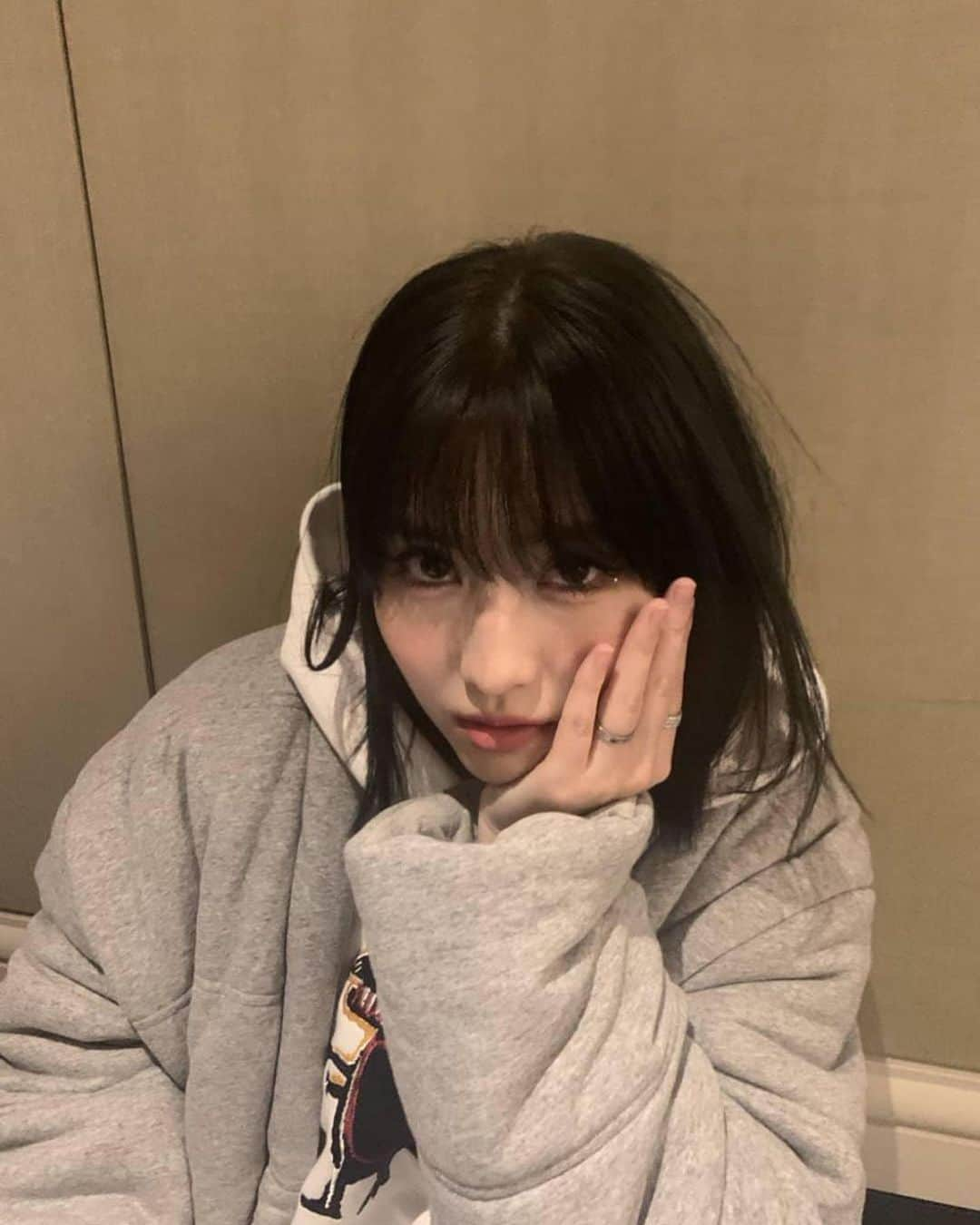 モモさんのインスタグラム写真 - (モモInstagram)「🦖🦕🦖🦕 -  #MOMO #트와이스 #모모 #平井もも #もも #TWICE」12月14日 23時44分 - momojype