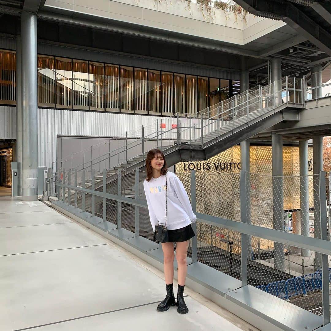 小山莉奈さんのインスタグラム写真 - (小山莉奈Instagram)「🌸」12月14日 23時43分 - koyama_rina