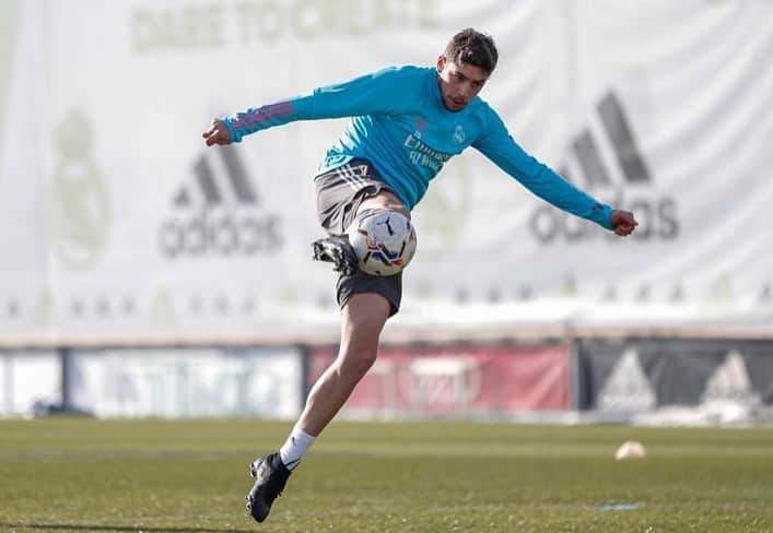 フェデリコ・バルベルデさんのインスタグラム写真 - (フェデリコ・バルベルデInstagram)「Seguimos preparándonos  💪🏼⚽️ #RMLiga #HalaMadrid」12月15日 0時00分 - fedevalverde