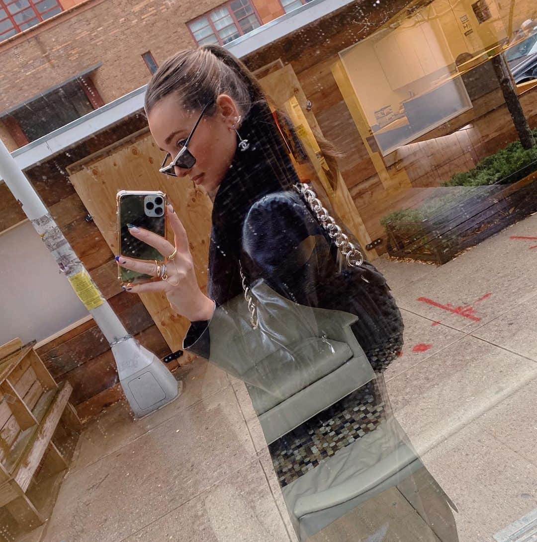 We Wore Whatのインスタグラム：「rainy day reflections 🌧」