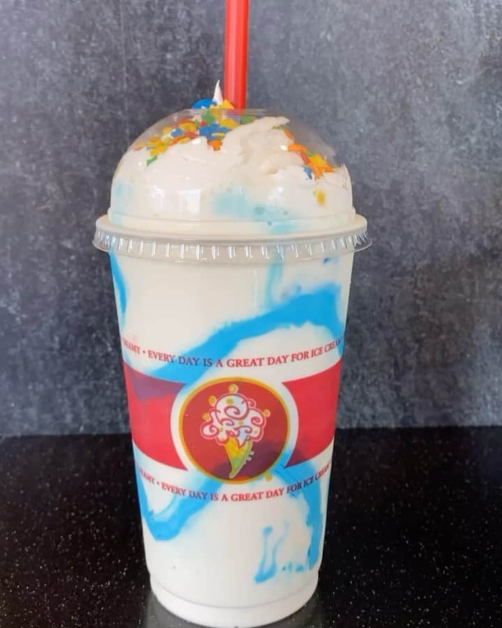 コールド・ストーン・クリーマリーのインスタグラム：「LAST CHANCE!! Tomorrow is the last day to get the Mario's Super Birthday Blast Creation™, Mario's Super Star Shake and Rainbow Road Rally Cake!」