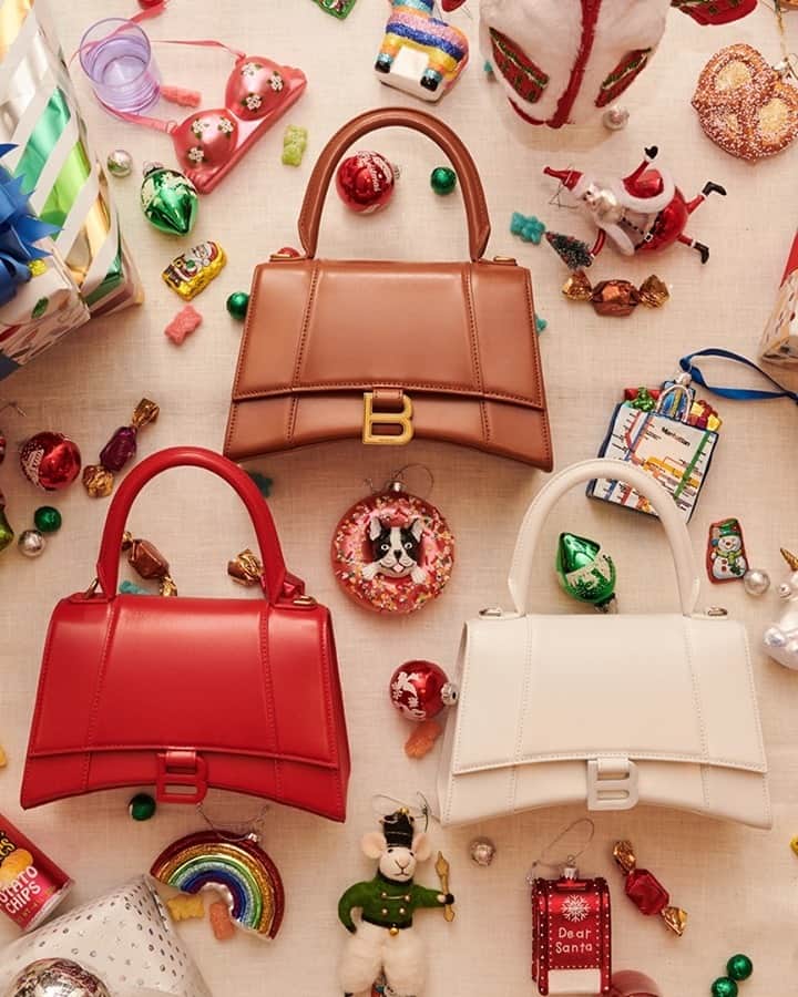 Bloomingdale'sのインスタグラム：「New at #Bloomies59 and online: @balenciaga gifts for the luxury lovers on your list 💝」