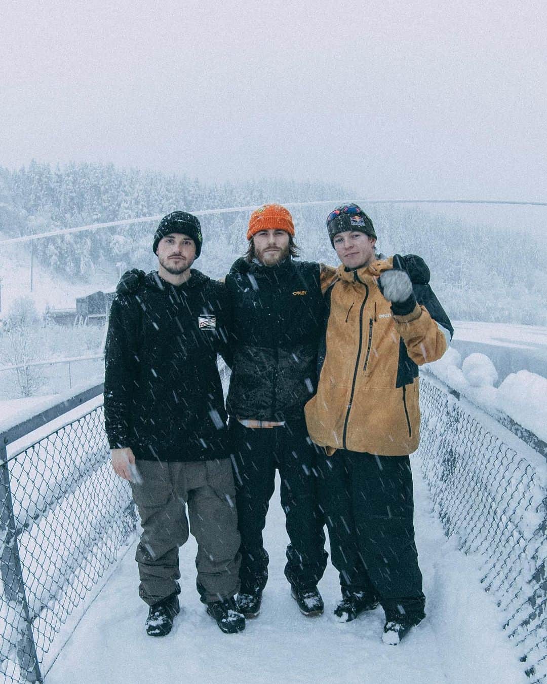 ステール・サンドベックのインスタグラム：「Crew🙌🏼📹 #RealSnow」