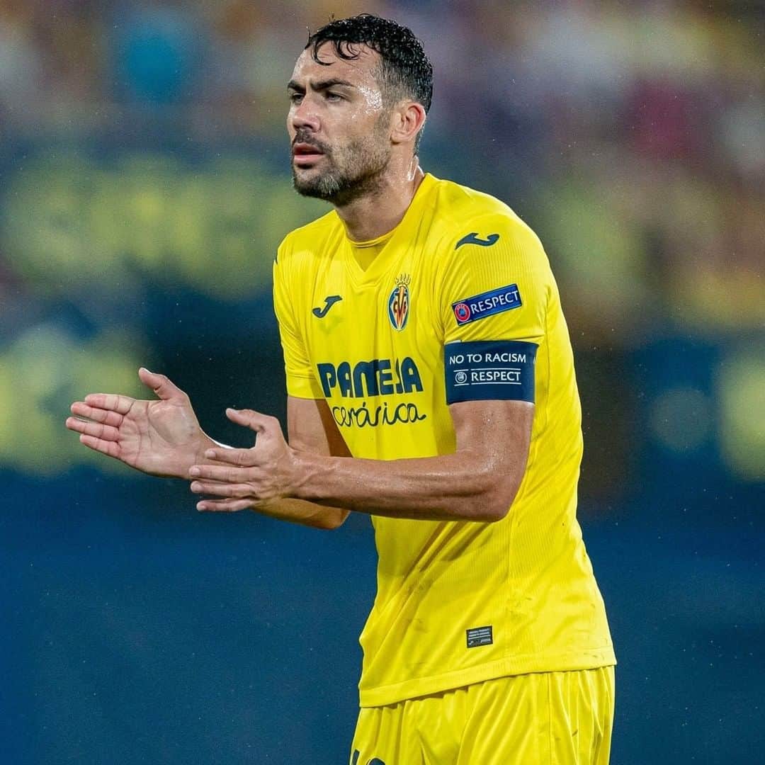 ビジャレアルCFのインスタグラム：「No, esta vez el aplauso de aliento es para ti, capitán. . 👏👏👏👏👏¡ÁNIMO,@v8iborra! 👏👏👏👏👏 .  No, this time the applause is for you, captain. . 👏👏👏👏👏 STAY STRONG,@v8iborra! 👏👏👏👏👏  #Villarreal #futbol #football #soccer #laliga」