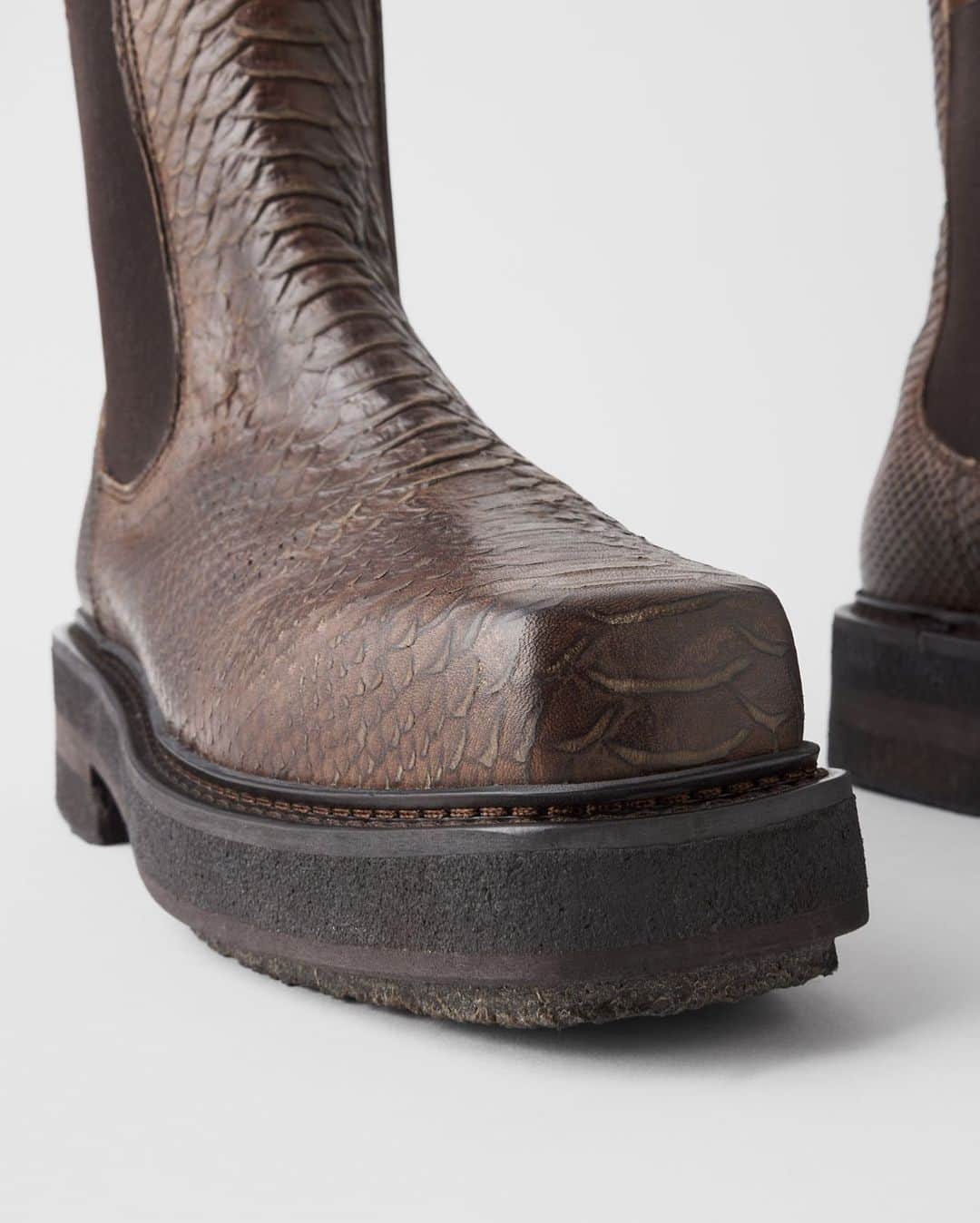 エイティーズさんのインスタグラム写真 - (エイティーズInstagram)「The Ortega boots in snake embossed leather - explore more gift ideas at eytys.com」12月15日 4時00分 - eytys