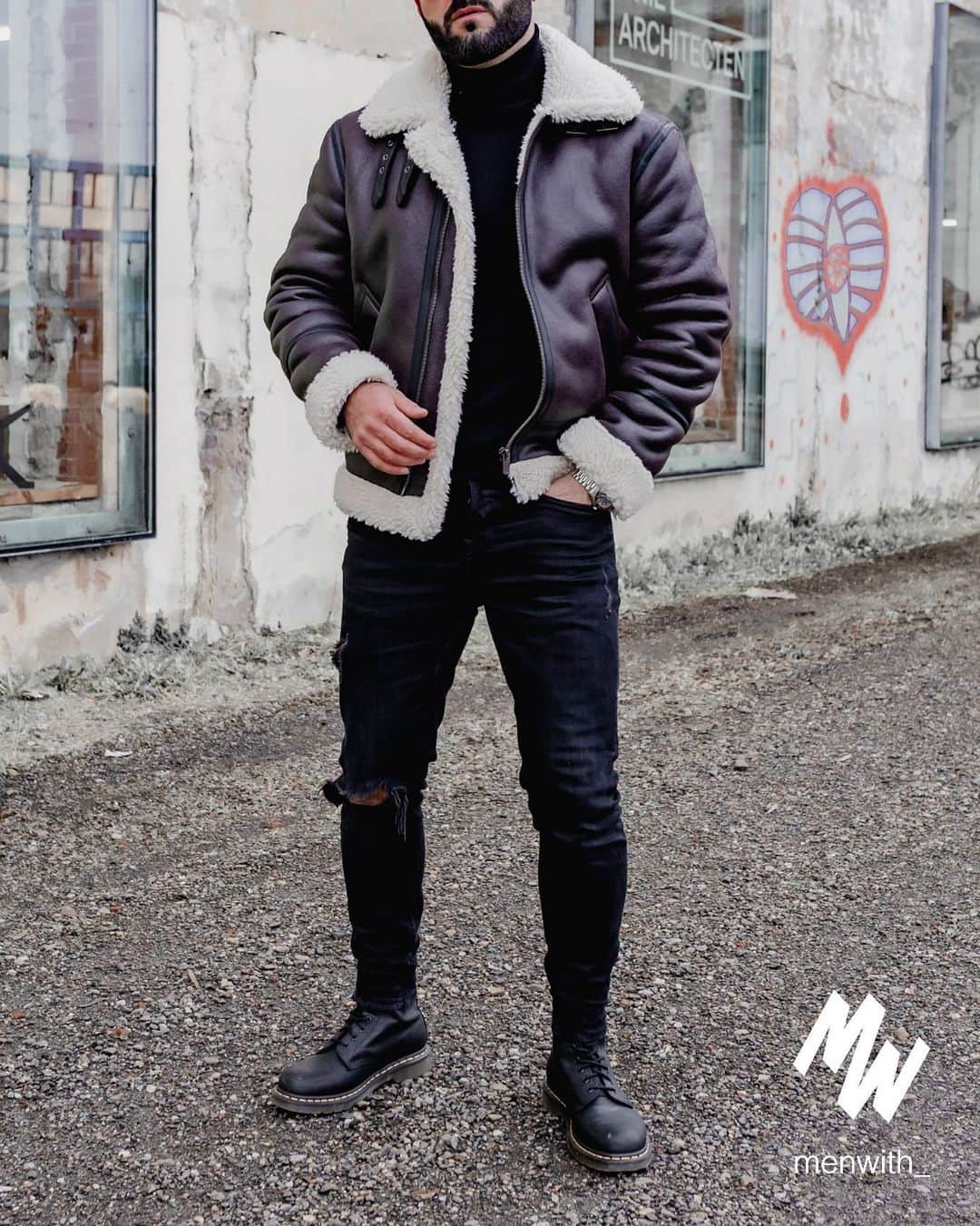 Men Withのインスタグラム：「Lovely photo of our dear friend @miladisme 👌🏽 #menwithstreetstyle」