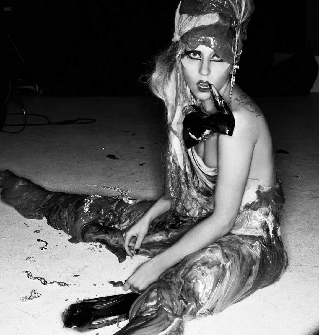 ニコラ・フォルミケッティさんのインスタグラム写真 - (ニコラ・フォルミケッティInstagram)「10 years ago today BORN THIS WAY shoot 🤘🏼 @ladygaga @nick_knight」12月15日 5時00分 - nicolaformichetti