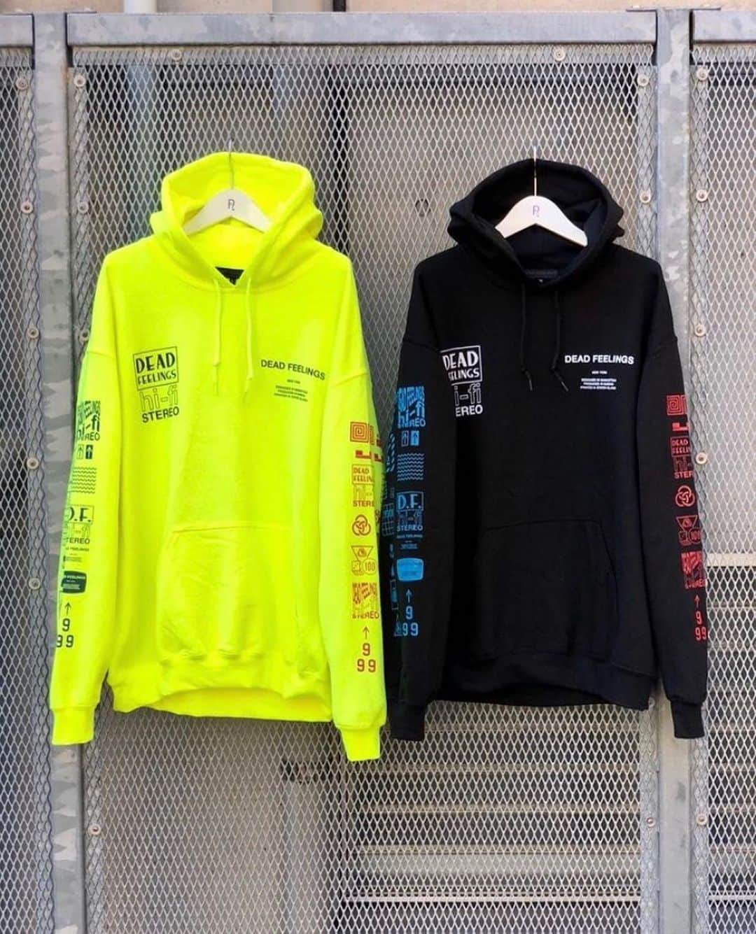 ケンゾーミナミのインスタグラム：「𝐃𝐄𝐀𝐃 𝐅𝐄𝐄𝐋𝐈𝐍𝐆𝐒 / FW20 / “HI-FI” / NEON YELLOW & BLACK / HOODIES  (Repost from @nepenthes_hakata)  @nepenthes.official @nepenthes_newyork #kenzominami」