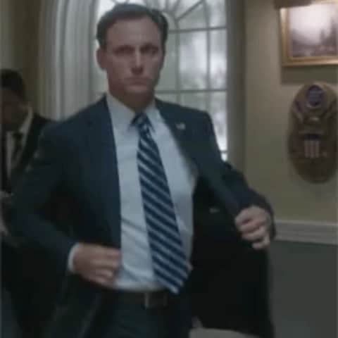 のインスタグラム：「Let’s finish what we started Georgia! Early voting starts TODAY: iwillvote.com」
