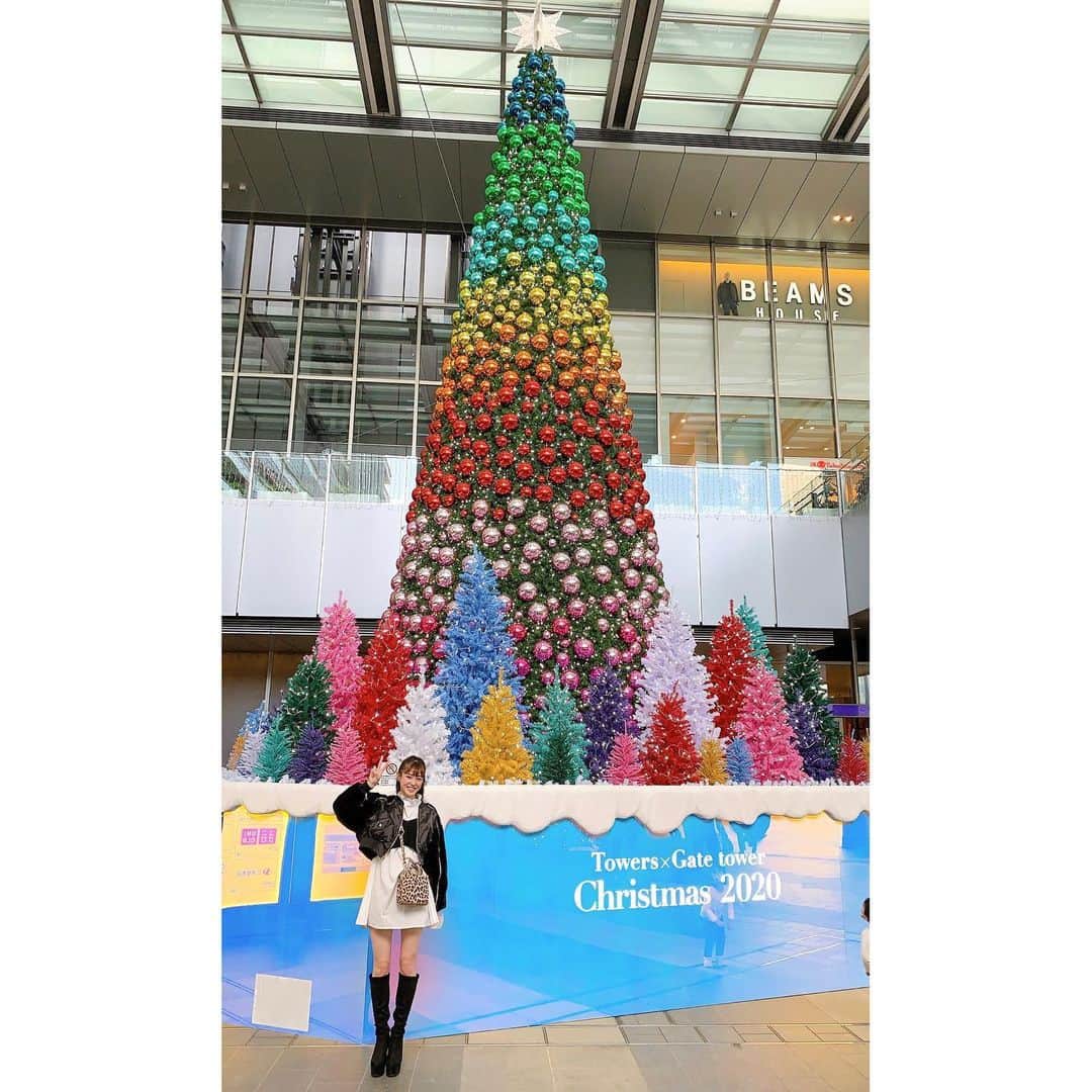 橘香恋のインスタグラム：「おはようございます❤︎﻿ ﻿ 前回の投稿に﻿ イイネとコメントありがとうございます☺﻿ ﻿ ﻿高くてキレイな クリスマスツリーでした🎄✨ ﻿ ここ1年ずっと ぐらんぱる公園に行きたい‼︎ ﻿変わった自転車漕いでみたいんです❣︎ ﻿1日中笑って過ごせそう🤗」