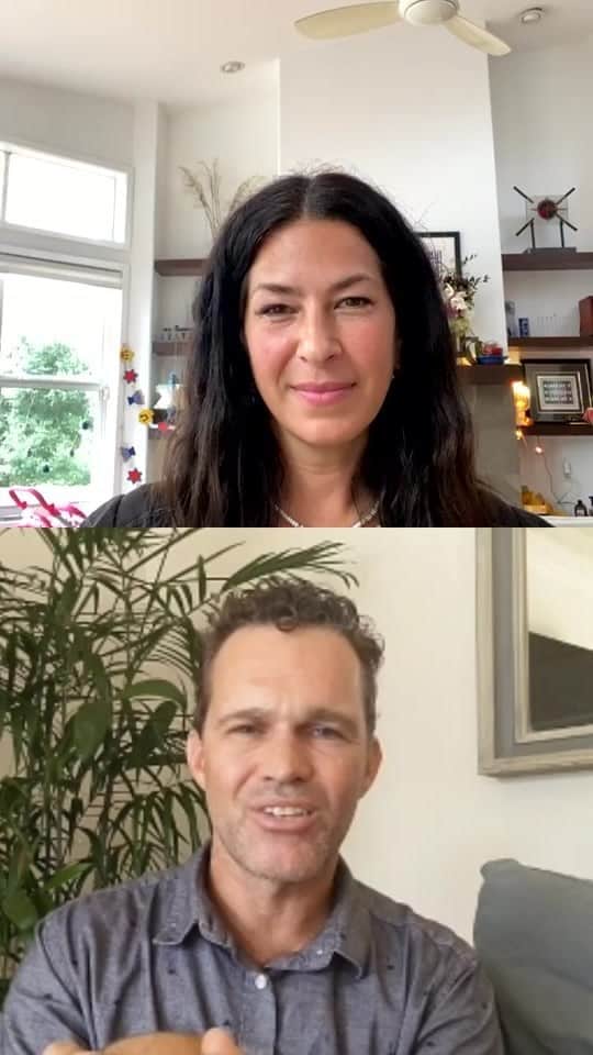 のインスタグラム：「This is an EP you DONT want to scroll past. @zachbushmd of @ionbiome and @farmersfootprint and I are talking about not just how to get the “glow” of your skin but the deeper level of health his product brings and what you can do to get stronger inside and out. Getting to know your farmer, supporting initiatives to remove #gyphosate not only out of our food system but out of use PERIOD and partnering with @nontoxicneighborhoods are a start!He shares his perspective on nutrition and how to search for food that has it. He generously offered a 15% discount on the product so use Rebecca15 at check out. This product changed my life and skin when I had acne + anxiety after the birth of my daughter. Not only did I see skin improvement but mental clarity and energy and more more anxiety. This IGLIVE is more than skin deep. Thank you @zachbushmd for your expertise and time!」