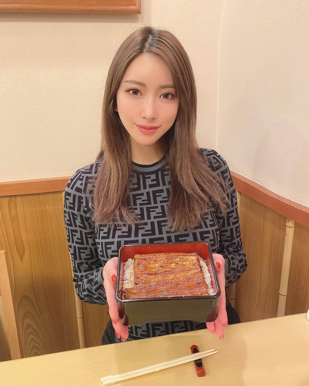 南杏奈のグルメインスタ