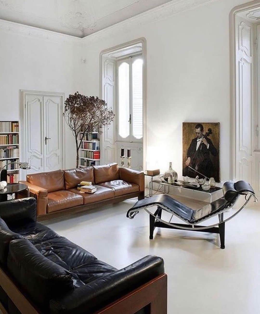 My Interiorさんのインスタグラム写真 - (My InteriorInstagram)「Great 👍 living room inspo by @agence_dmn」12月15日 16時31分 - myinterior