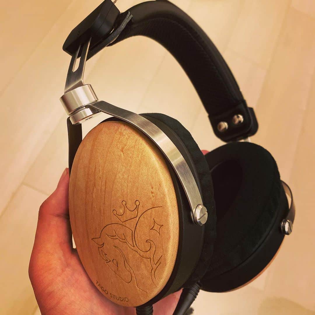 三浦祐太朗のインスタグラム：「捗る。これは捗る。 #tagostudio #t301 #headphones #ヘッドホン #ヘッドフォン #🎧 #高垣楓 #多田李衣菜」