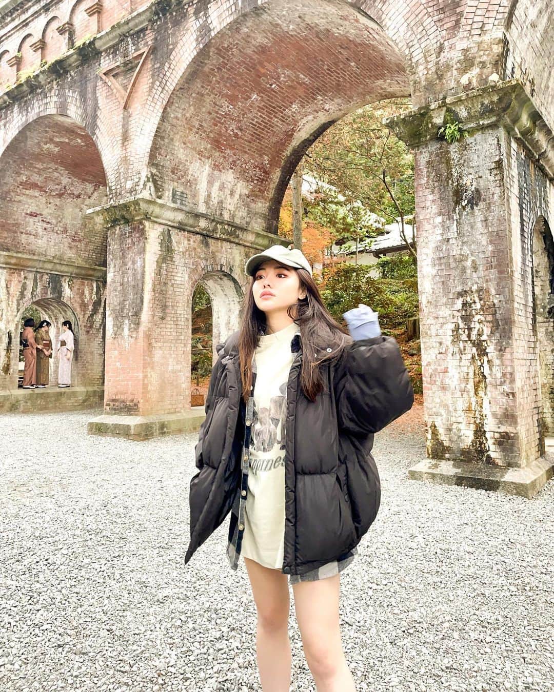 藤子さきのインスタグラム：「京都住みたいんだけど、近辺友達が2人しかいない #ootd #kyoto #japan #japantravel」