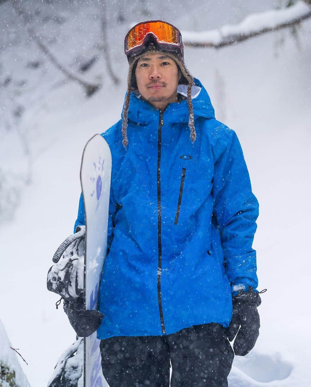 オークリージャパンさんのインスタグラム写真 - (オークリージャパンInstagram)「寒波到来❄️ 雪山のあらゆる天候に対応可能なGore-Texシェルジャケットは山での時間を快適にサポートする🏔❄️👌 📸: @ryomaeda25」12月15日 9時06分 - oakleyjapan