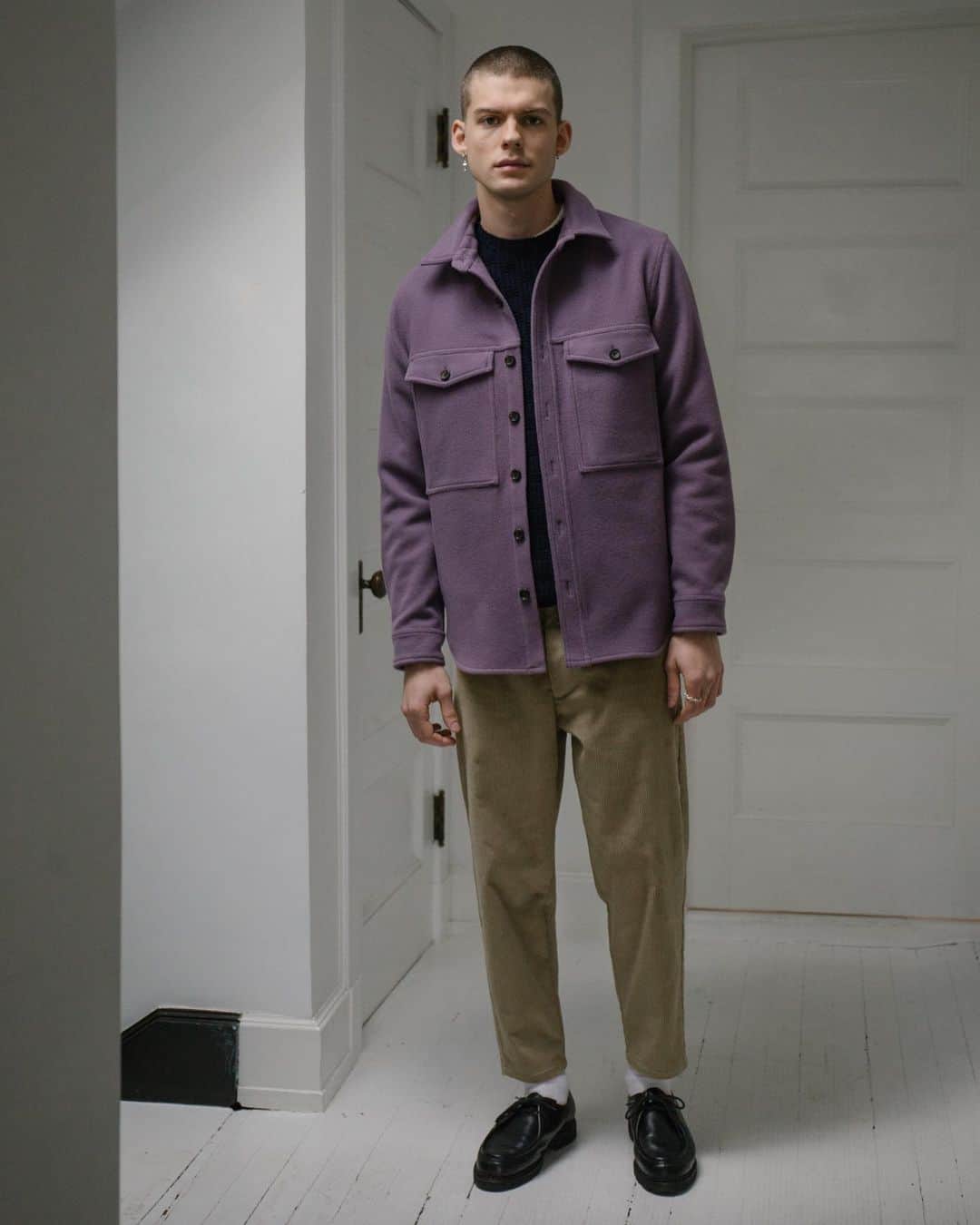 スティーブンアランのインスタグラム：「Our winter drop is here — a limited release made in the USA from wools, dead stock fabrics, Japanese cottons, and more. We couldn’t be more excited to share it with you. Shop now. #stevenalan」