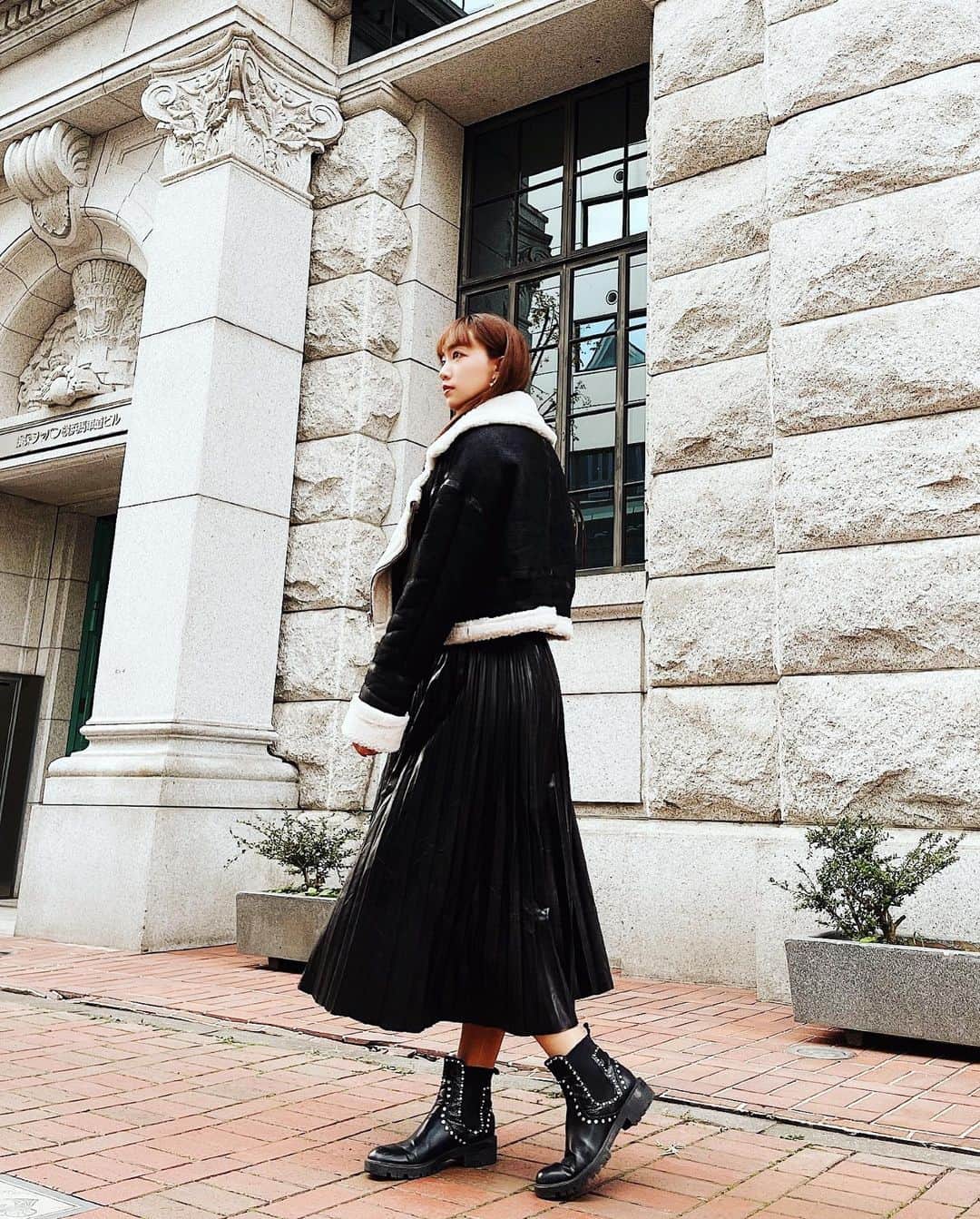 唯可（yuika）さんのインスタグラム写真 - (唯可（yuika）Instagram)「多分ギリギリ最後の銀杏並木と共に🍁 outer skirt @lilirena_」12月15日 9時36分 - yu.i.k.a